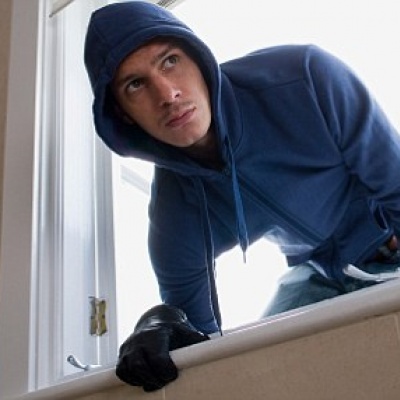 Burglar 04