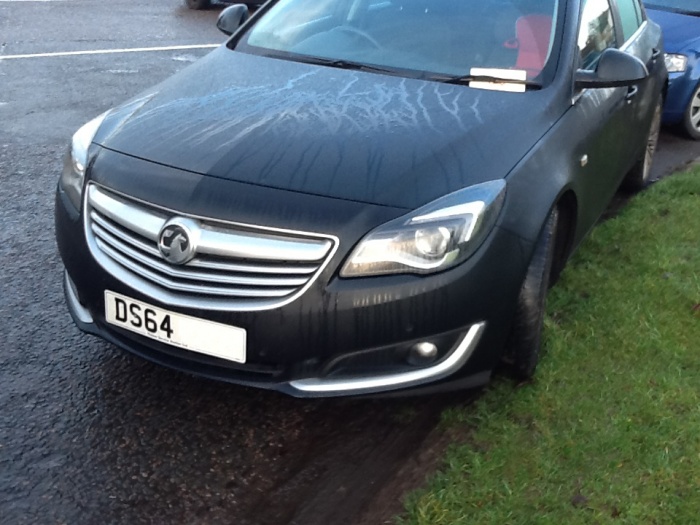 Car on ChurchEndGreen 01