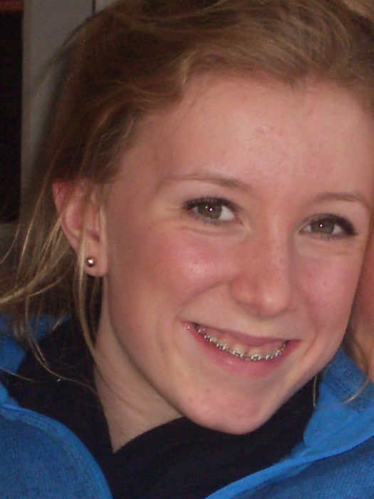 Issy Turner 01