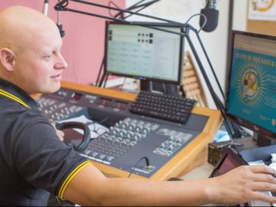 Mark Chapple - Summerfest Radio