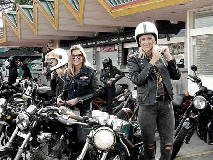 Motorbike riders 06