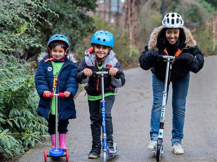 School Kids on Scooters_03