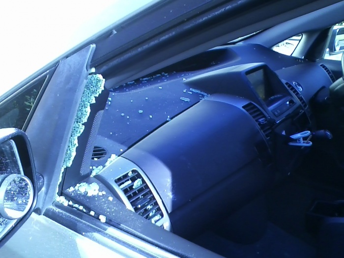 Smashed Car Window_RHDrive