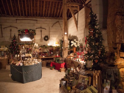 Tythe Barn at Christmas 05